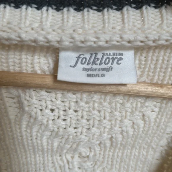 TAYLOR SWIFT FOLKLORE CARDIGAN - Picture 4 of 9